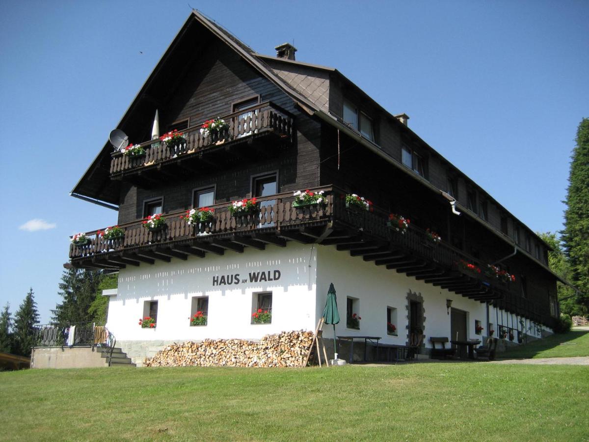 Hotel Garni Haus Am Wald Reifnitz Exterior foto